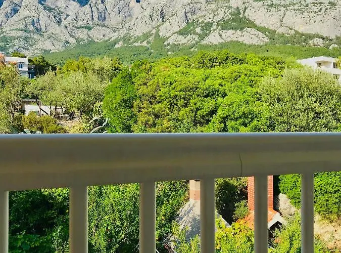 Apartman Paola *